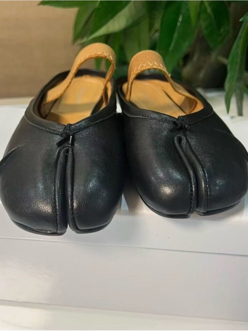 NEW Maison Martin Margiela Black Leather Tabi Mary Jane Flats with Tan Insole - Picture 2 of 8